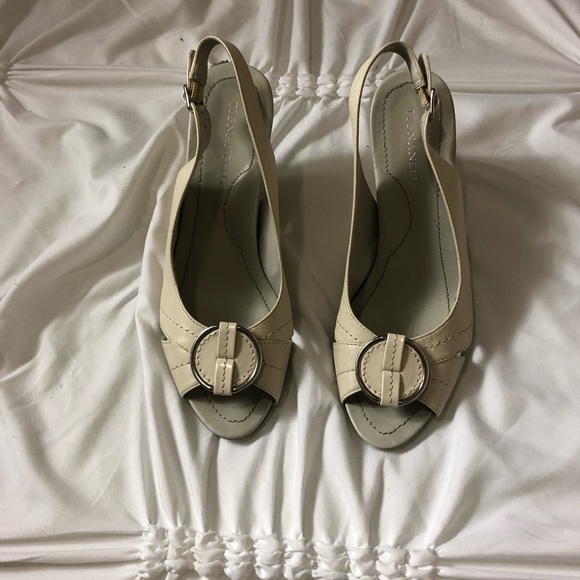 NWT TiGNANELLO Cream Leather Wedge Sandals - Picture 1 of 6